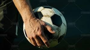 郑钦文回应黑评：我三观比较正，别人挑刺是因为一些比较自信言论