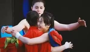 决策边界在哪里？（决策边界在何处？）