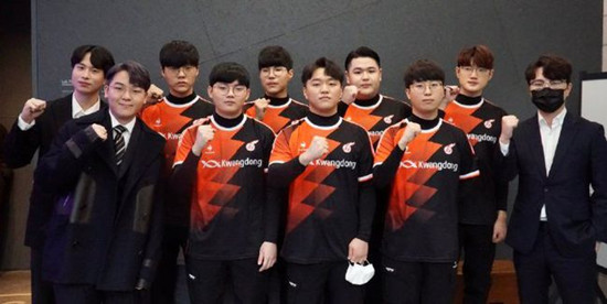 球运动的日 球运动的日