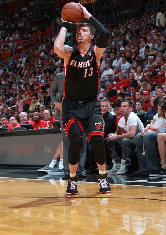 NBA巨星加盟湖人！震撼交易曝光，东契奇领衔夺冠之途